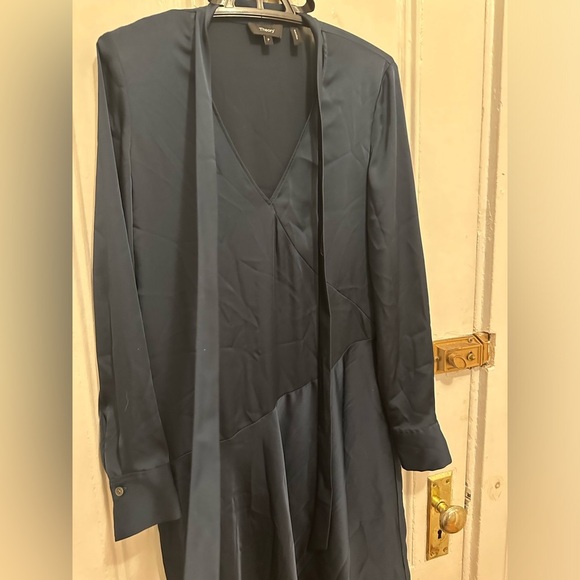 NWOT Scarf Wrap Dress in Satin Size P - Picture 6 of 10